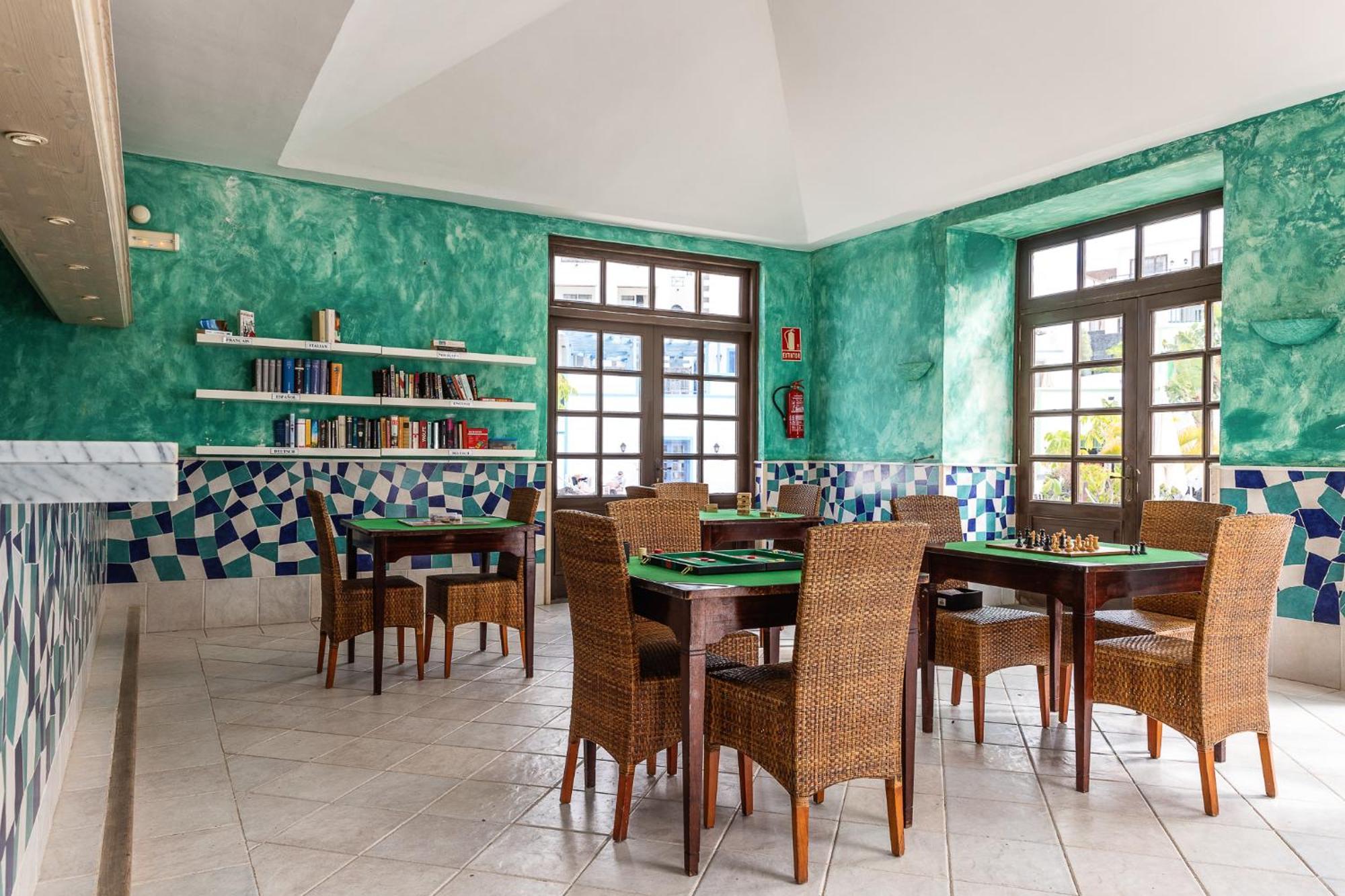 Hotel Livvo Volcan Lanzarote Πλάγια Μπλάνκα Εξωτερικό φωτογραφία